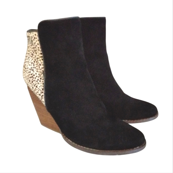 Very Volatile Calf Hair and Suede Wedge Booties Animal Print Ankle Boots Sz 8.5 - Picture 9 of 9